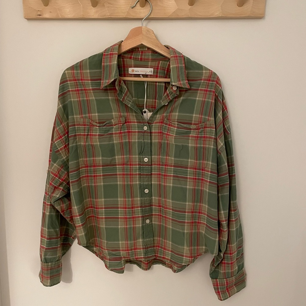 NWT 100% cotton Anthropologie button up plaid top Woman's M